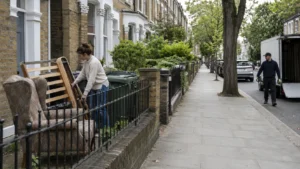 Old Furniture Be Left on the Pavement